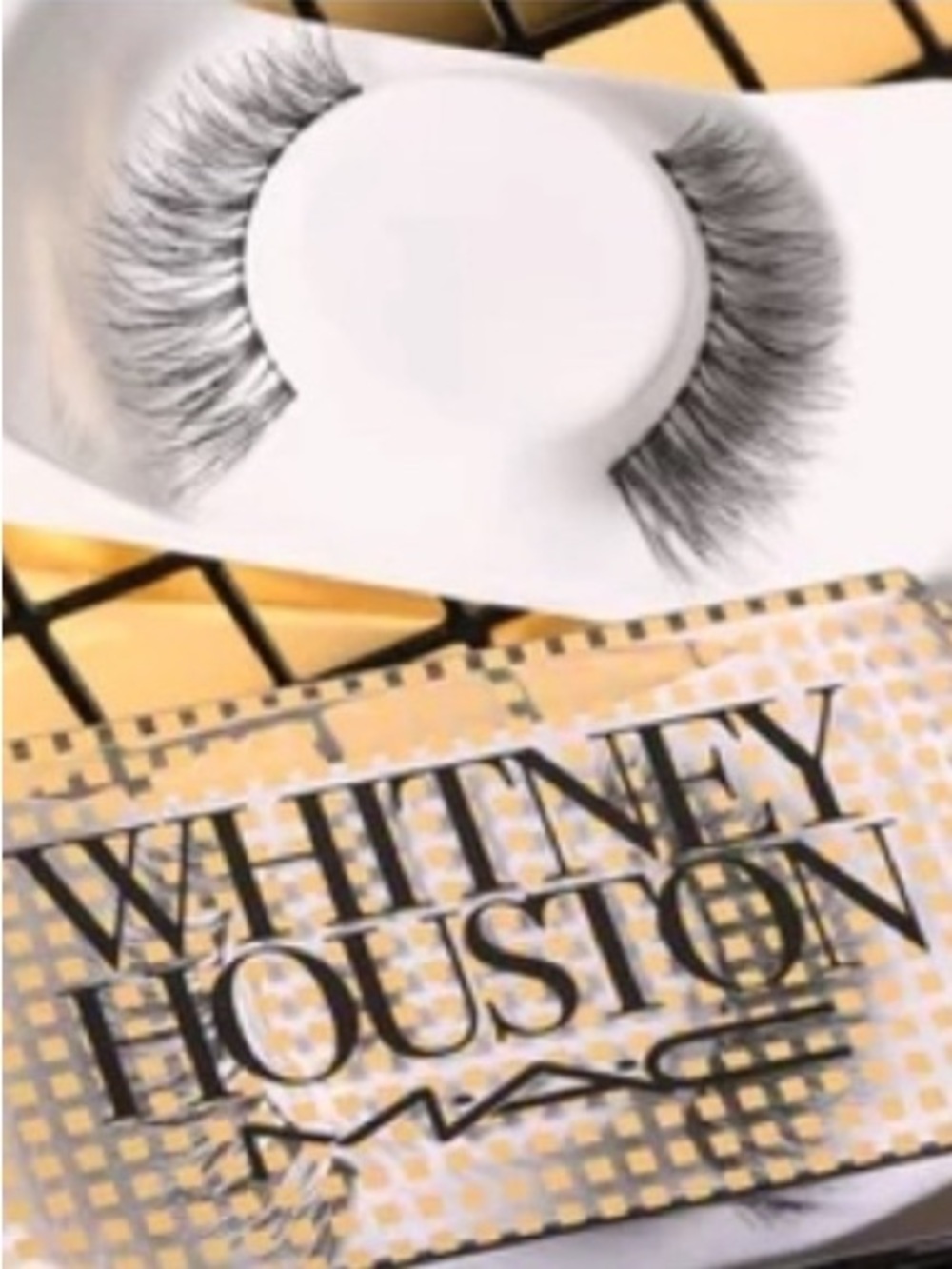 DISCONTINUED M·A·C x Whitney Houston 80 Romantic Lashes NIB - Picture 4 of 5